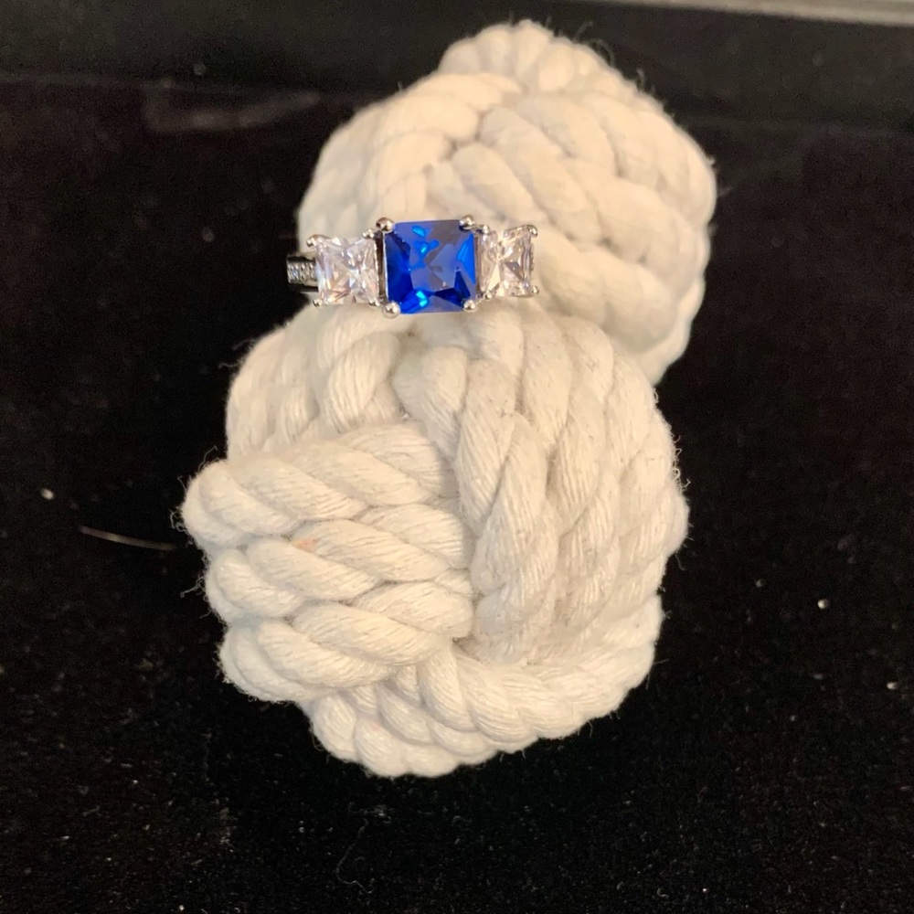 Simulated Sapphire And Cubic Zirconium Ring. - image 2